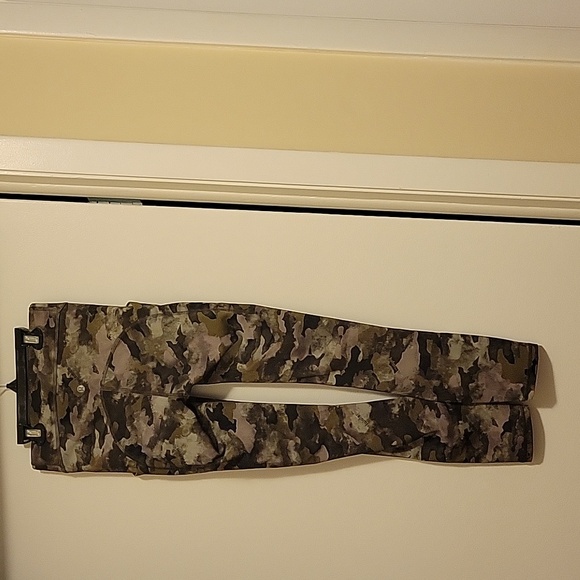 NWT: Lululemon Power Thru HR Tight 25" - Picture 5 of 10